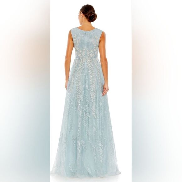 Mac Duggal (20312) EMBROIDERED SLEEVELESS A LINE GOWN NWT size 10 Ice Blue - Picture 2 of 7